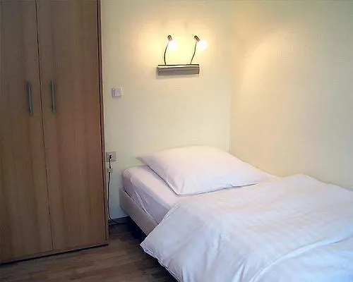 Haus Litzbruck Hotell 3*