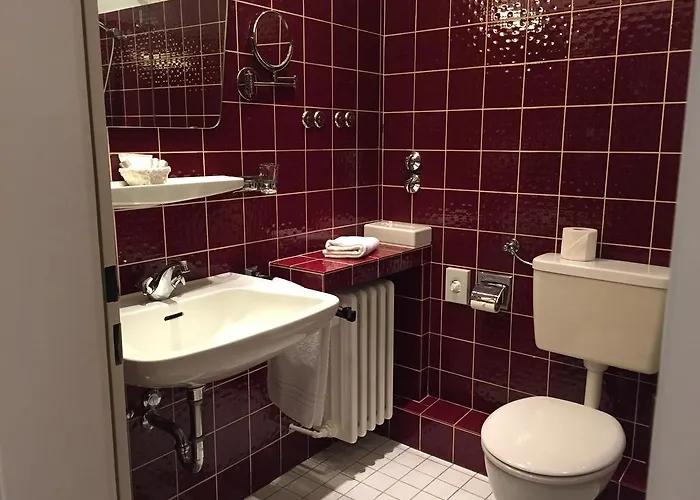 Haus Litzbruck Отель 3*