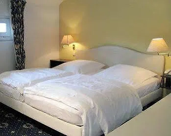 Otel Haus Litzbruck Düsseldorf